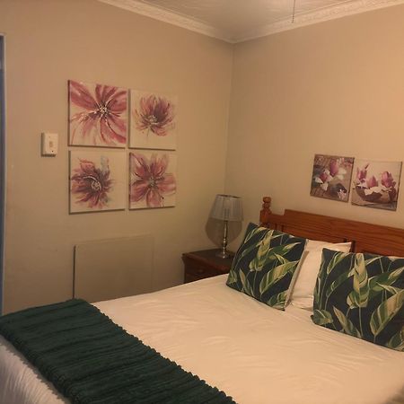 Rita'S Guesthouse Cc Vryheid Dış mekan fotoğraf
