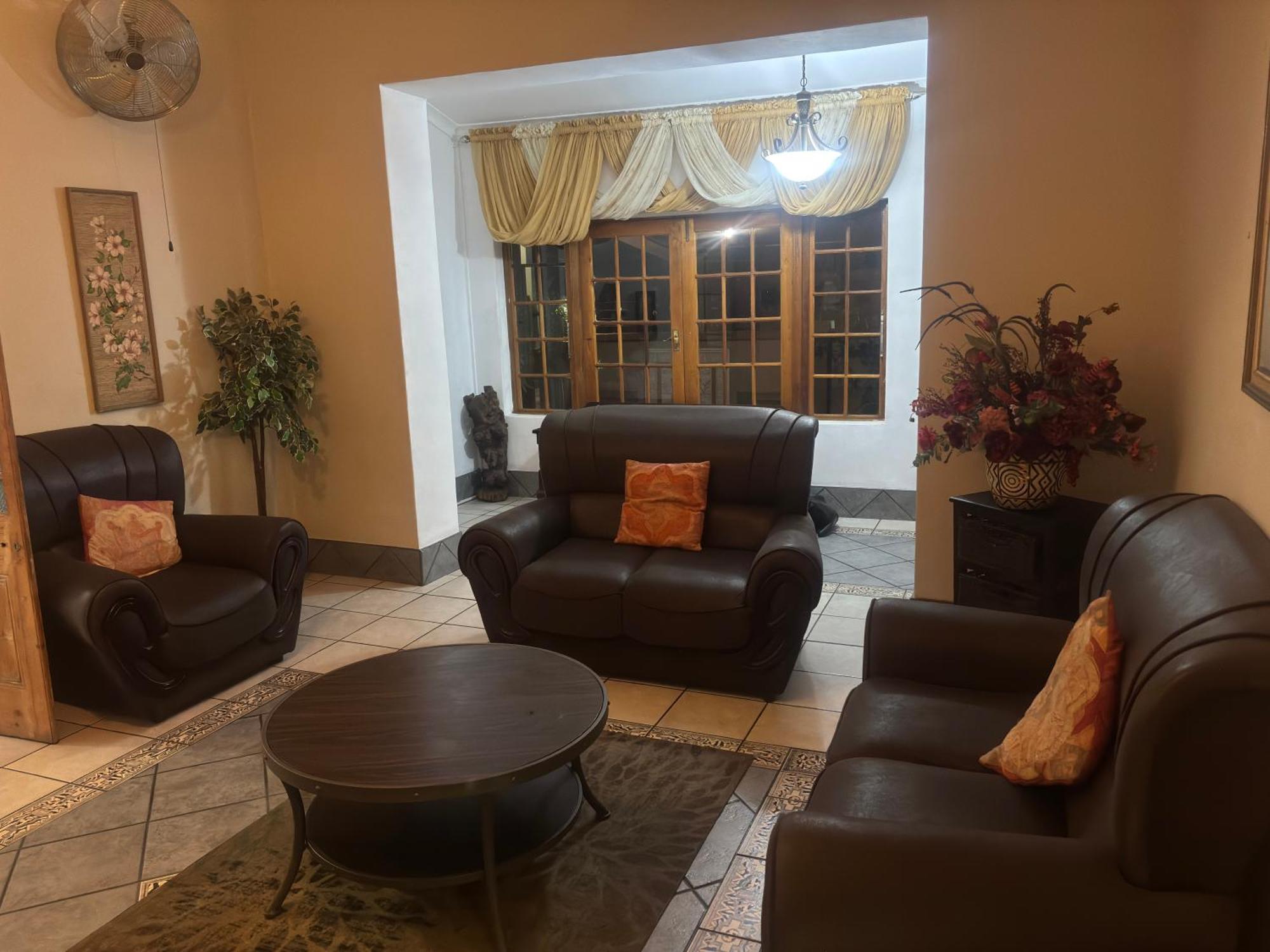 Rita'S Guesthouse Cc Vryheid Dış mekan fotoğraf