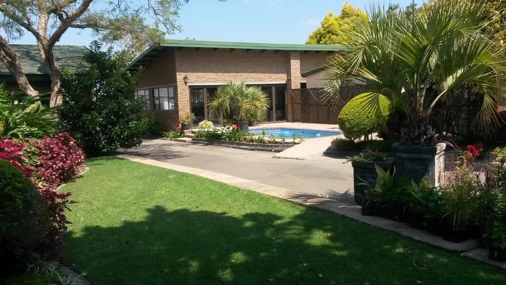 Rita'S Guesthouse Cc Vryheid Dış mekan fotoğraf