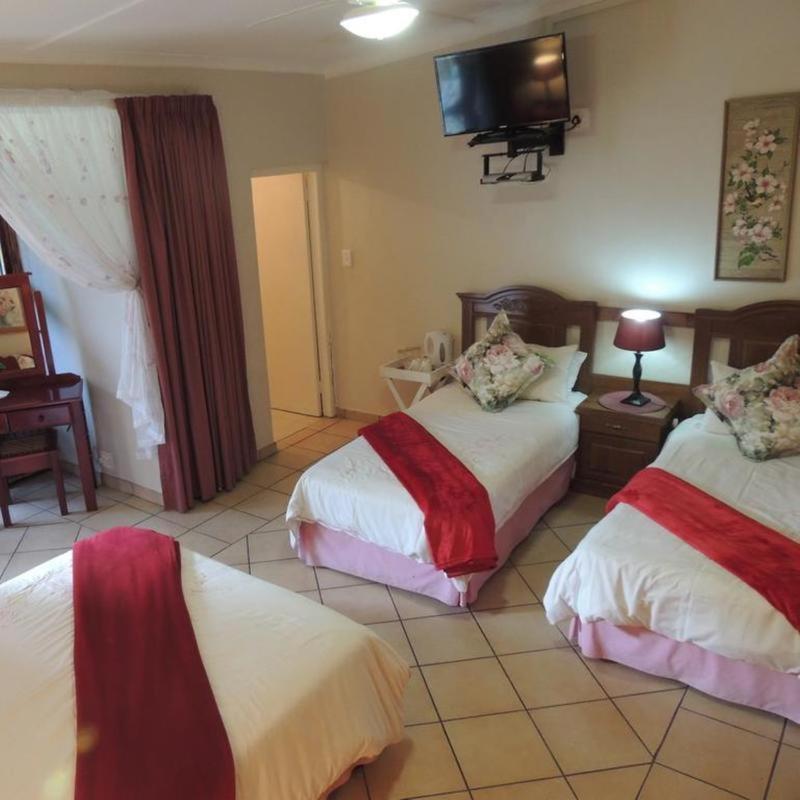 Rita'S Guesthouse Cc Vryheid Dış mekan fotoğraf